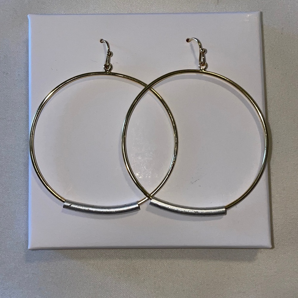 GOLD Tone Large Hoop Earrings NWT
